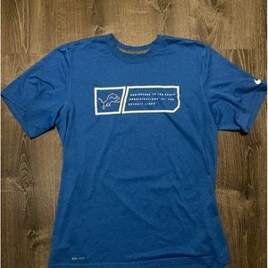 Men’s vintage lions t-shirt men’s size large